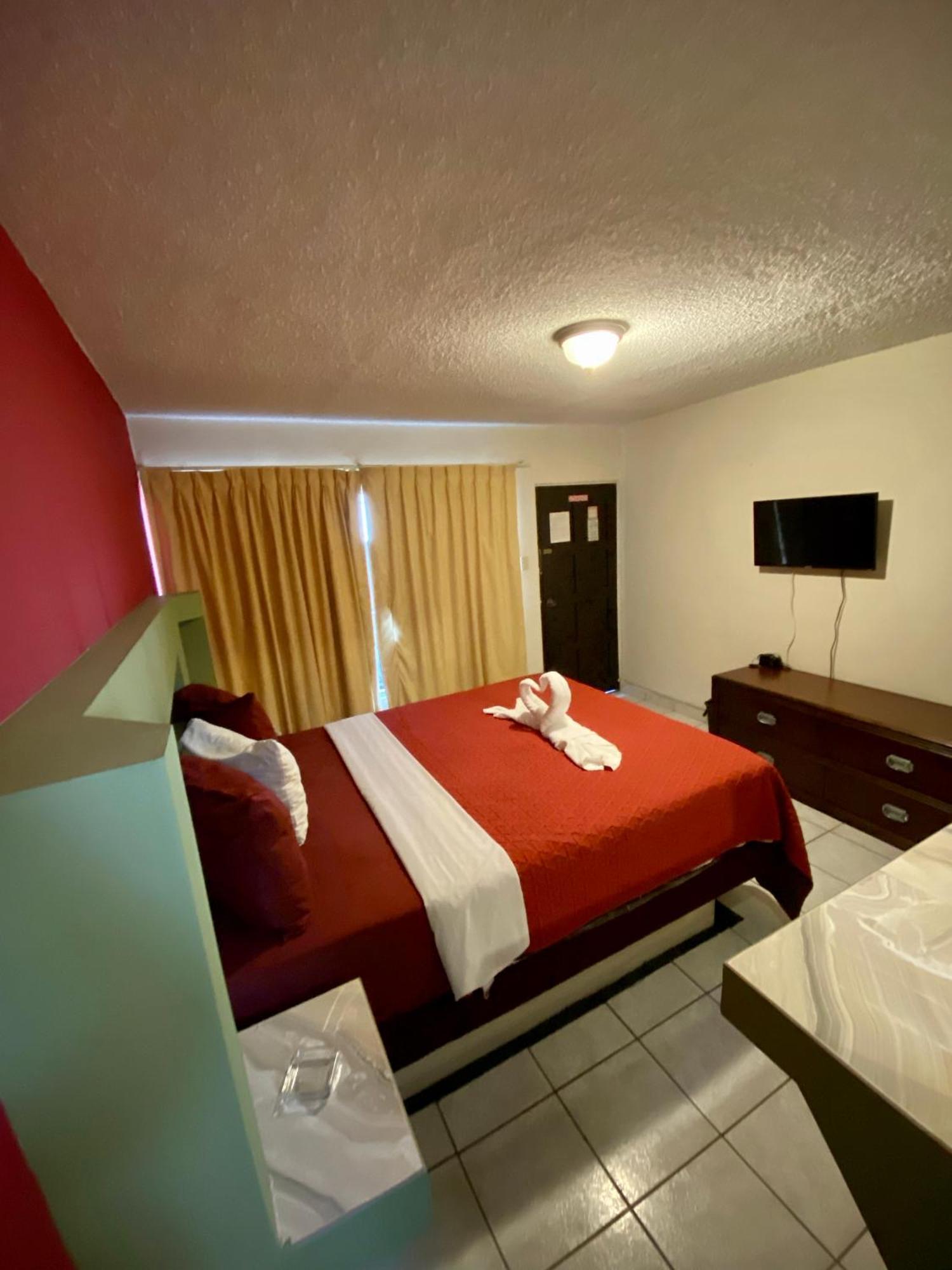 Hotel Los Altos Tijuana Exterior photo